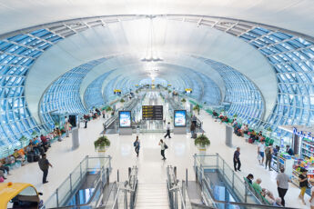 バンコク空港送迎＋観光チャーター｜到着日・帰国日・トランジットに対応のサムネイル画像