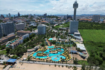 パタヤ ウォーターパーク（Pattaya Water Park）のサムネイル画像