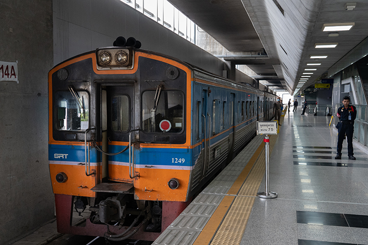 アユタヤ_クルンテープアピワット中央駅