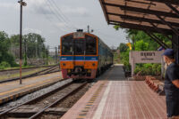 アユタヤ行き列車